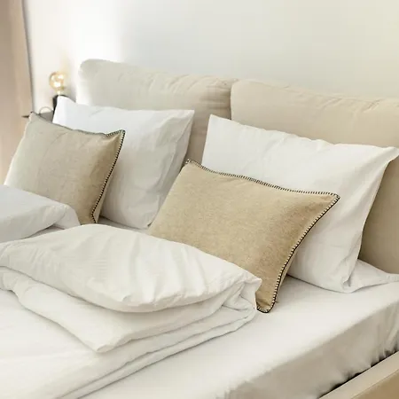 Ecru 3-bedroom Luxurious With City View Wwa22 דירה ורשה