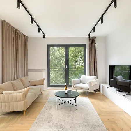 Ecru 3-bedroom Luxurious With City View Wwa22 ורשה